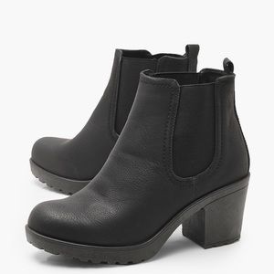 chunky cleated heel chelsea boots